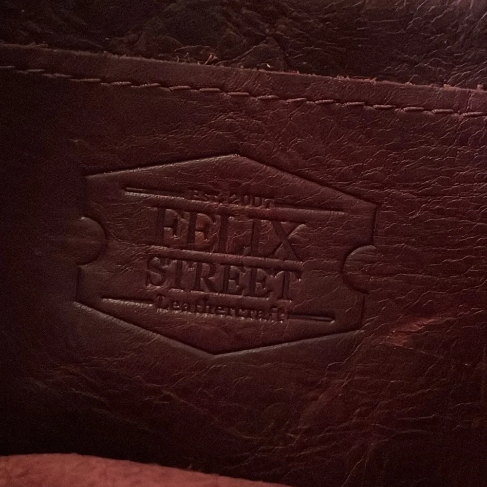 Beautiful Red leather handmade shoulder bag - Picture 6 of 11